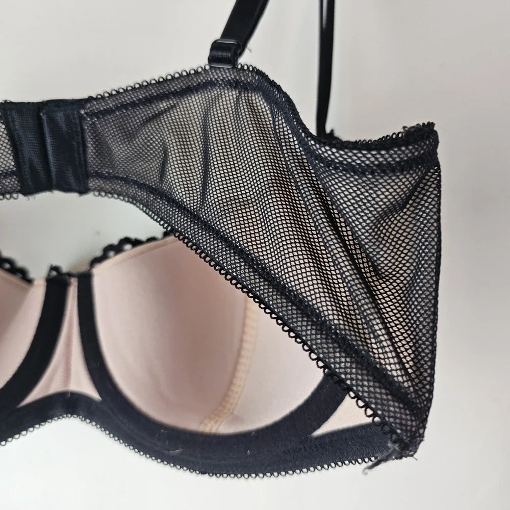 B. Tempt'd by Wacoal B. Enticing Bra 38C Black Lace‎ Underwire Lingerie 853144